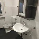 Work And 90 Qm 7 Betten 3 Schlafzimmer Mit Balkon Und Kraftraum 44 Oben * Plettenberg