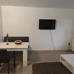 Work And 90 Qm 7 Betten 3 Schlafzimmer Mit Balkon Und Kraftraum 44 Oben Apartament Plettenberg