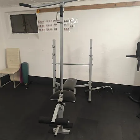 דירה Work And 90 Qm 7 Betten 3 Schlafzimmer Mit Balkon Und Kraftraum 44 Oben *