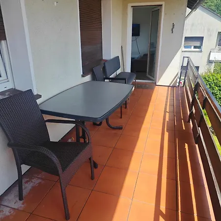 Work And 90 Qm 7 Betten 3 Schlafzimmer Mit Balkon Und Kraftraum 44 Oben