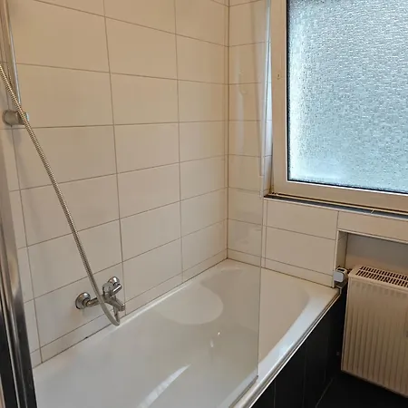 Work And 90 Qm 7 Betten 3 Schlafzimmer Mit Balkon Und Kraftraum 44 Oben * פלטנברג