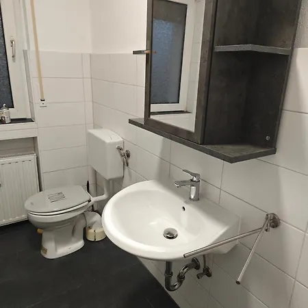 Work And 90 Qm 7 Betten 3 Schlafzimmer Mit Balkon Und Kraftraum 44 Oben * פלטנברג