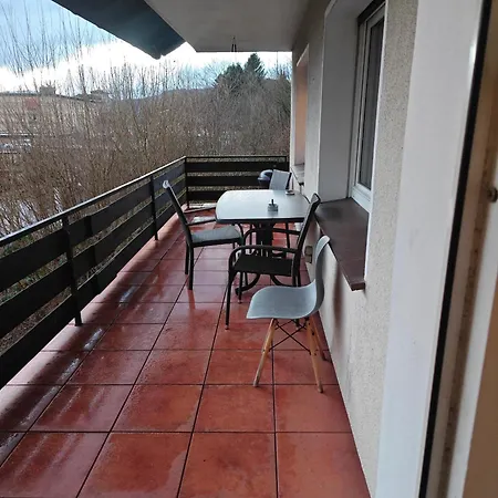 Work And 90 Qm 7 Betten 3 Schlafzimmer Mit Balkon Und Kraftraum 44 Oben * פלטנברג