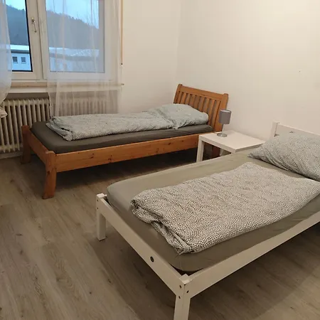 Work And 90 Qm 7 Betten 3 Schlafzimmer Mit Balkon Und Kraftraum 44 Oben דירה