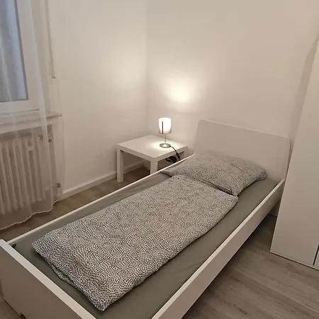 Apartment Work And 90 Qm 7 Betten 3 Schlafzimmer Mit Balkon Und Kraftraum 44 Oben *