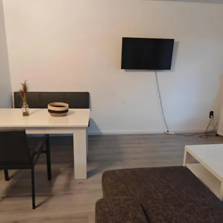 דירה Work And 90 Qm 7 Betten 3 Schlafzimmer Mit Balkon Und Kraftraum 44 Oben