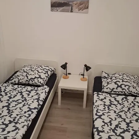 Work And 90 Qm 7 Betten 3 Schlafzimmer Mit Balkon Und Kraftraum 44 Oben Lejlighed Plettenberg