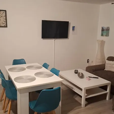 Work And 90 Qm 7 Betten 3 Schlafzimmer Mit Balkon Und Kraftraum 44 Oben Lejlighed *