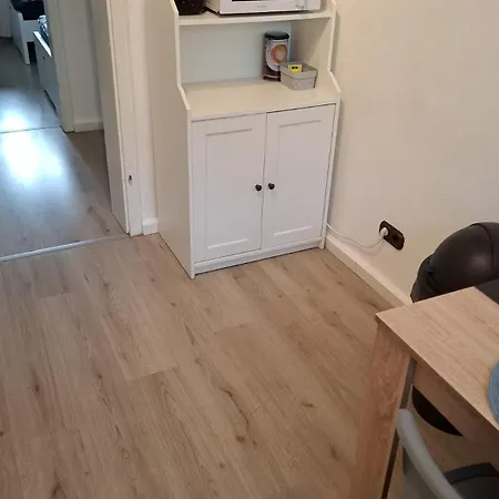 Lejlighed Work And 90 Qm 7 Betten 3 Schlafzimmer Mit Balkon Und Kraftraum 44 Oben