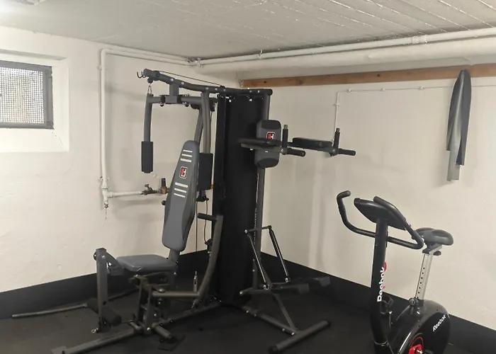 Work And 90 Qm 7 Betten 3 Schlafzimmer Mit Balkon Und Kraftraum 44 Oben