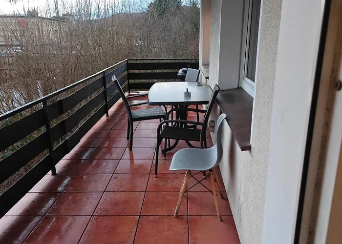 Work And 90 Qm 7 Betten 3 Schlafzimmer Mit Balkon Und Kraftraum 44 Oben * Plettenberg