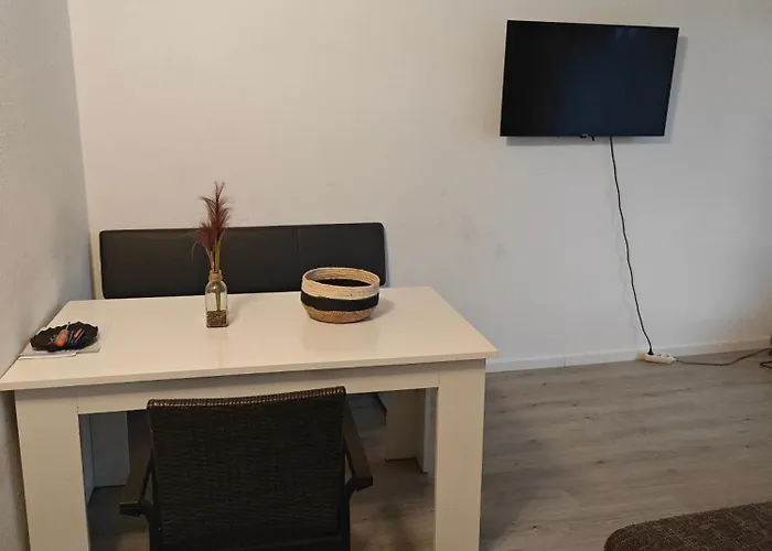 Work And 90 Qm 7 Betten 3 Schlafzimmer Mit Balkon Und Kraftraum 44 Oben