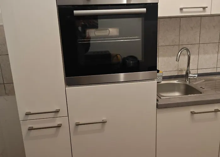 Lejlighed Work And 90 Qm 7 Betten 3 Schlafzimmer Mit Balkon Und Kraftraum 44 Oben Plettenberg