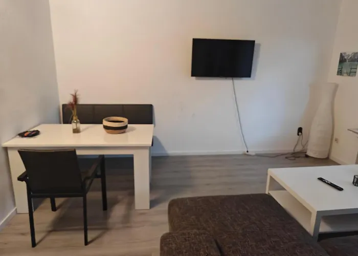 Lejlighed Work And 90 Qm 7 Betten 3 Schlafzimmer Mit Balkon Und Kraftraum 44 Oben