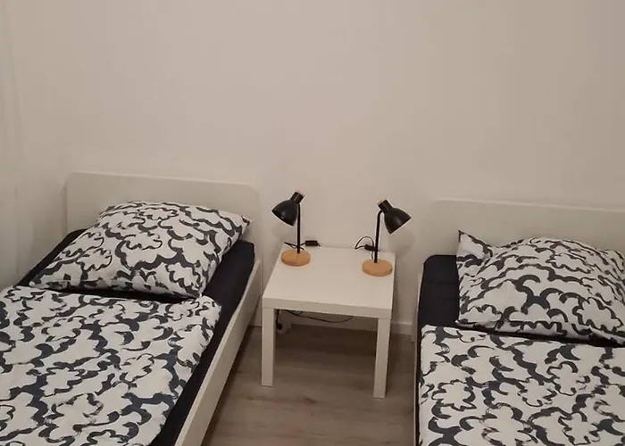 Work And 90 Qm 7 Betten 3 Schlafzimmer Mit Balkon Und Kraftraum 44 Oben Lejlighed Plettenberg