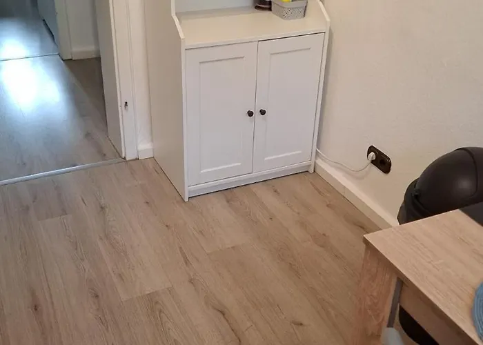 Lejlighed Work And 90 Qm 7 Betten 3 Schlafzimmer Mit Balkon Und Kraftraum 44 Oben